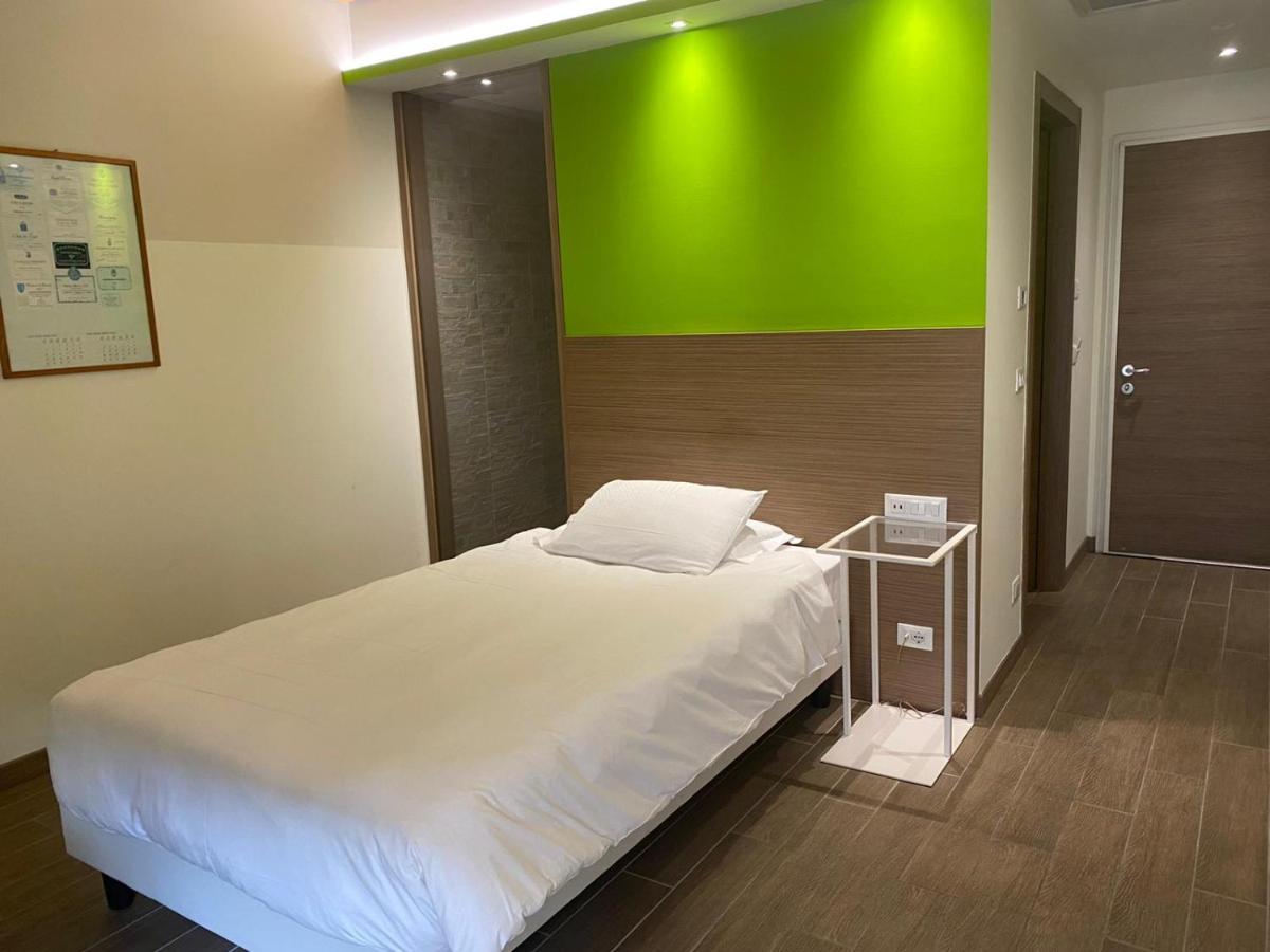 Hotel Marelet 崔威里奥 外观 照片